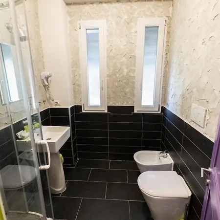 Cineroma Bed & Breakfast Rom