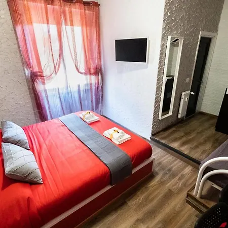 Cineroma Bed & Breakfast Rom