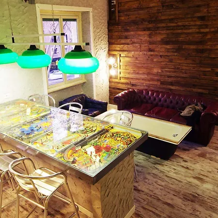 Cineroma B&B 2*