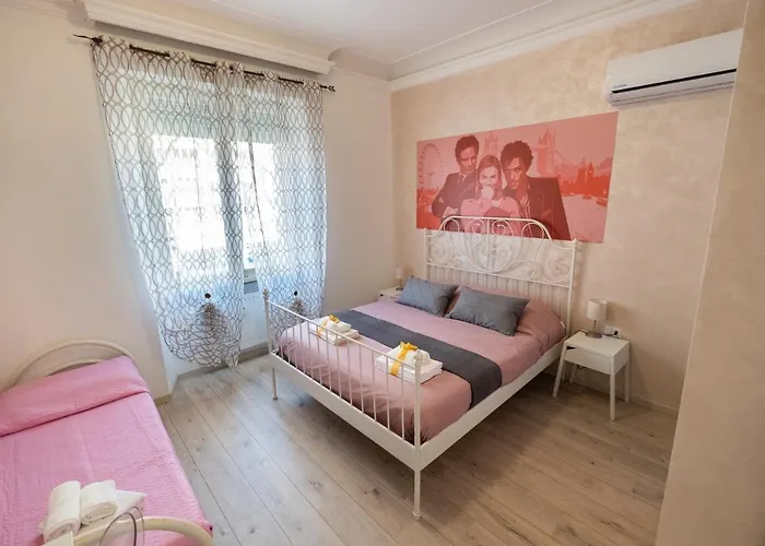 Cineroma Nocleg ze śniadaniem 2*